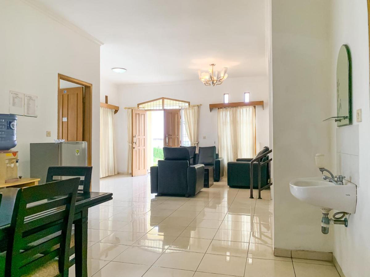 Beranda Istirahat Villa 4Br At Galaxy Resort Puncak Cikundul 外观 照片